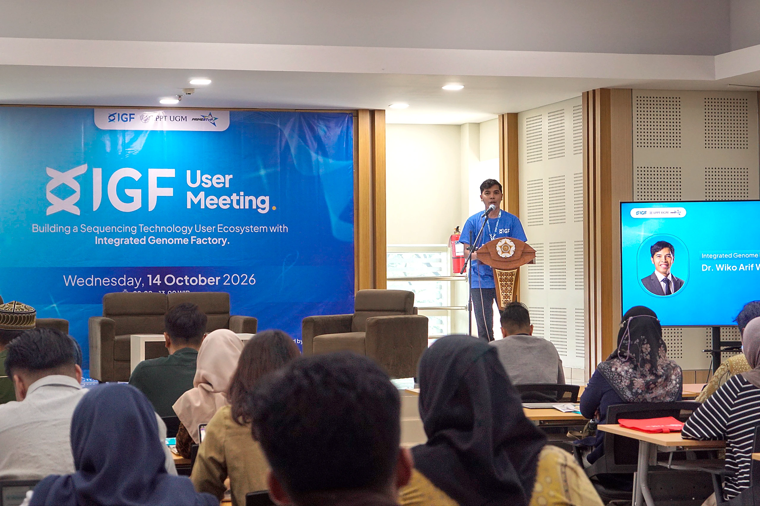 Dr. Wiko Arif Wibowo, S.Si. delivering remarks at the IGF User Meeting