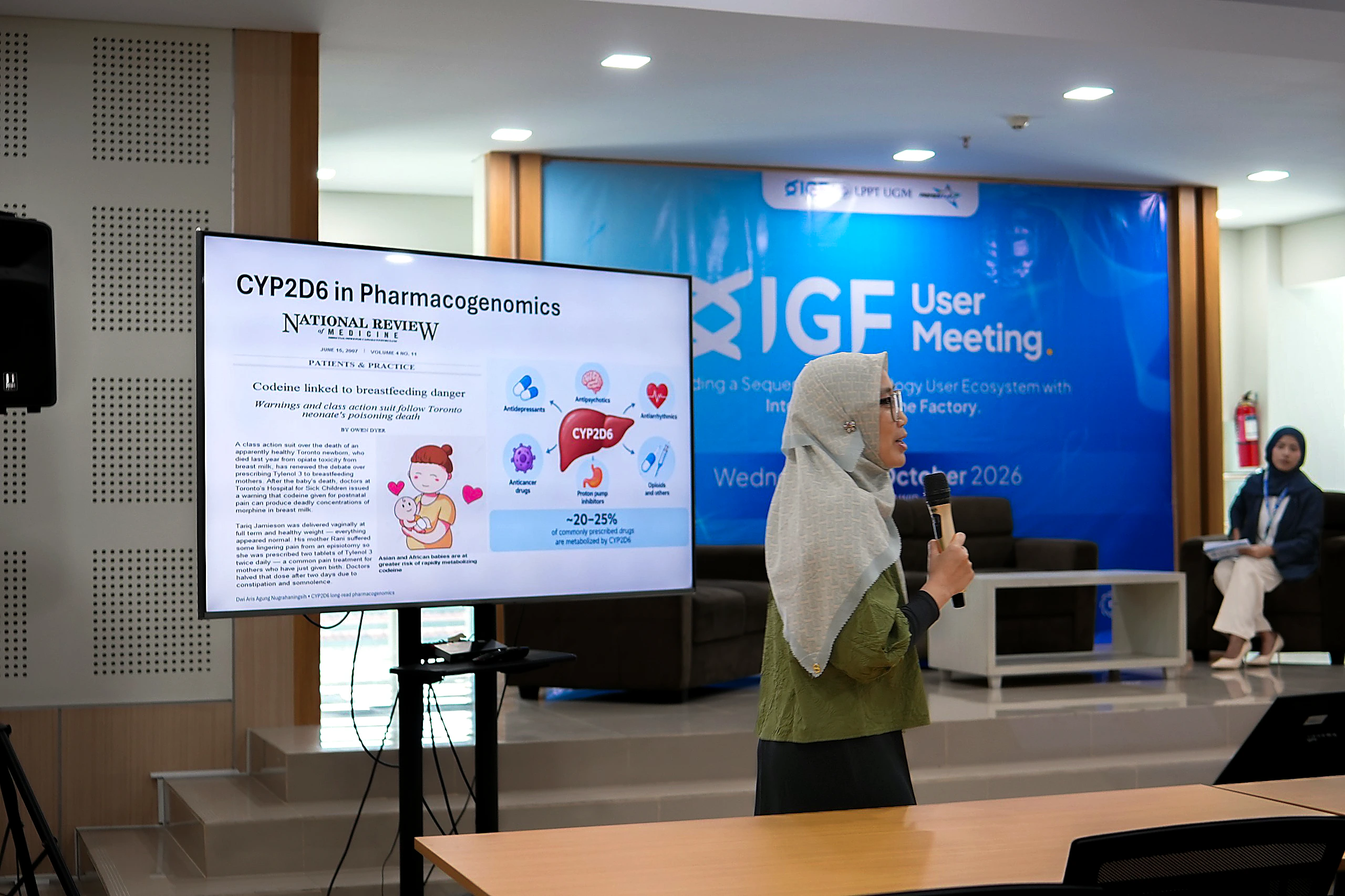 Dr. Dwi Aris Agung Nugrahaningsih presenting on PacBio HiFi pharmacogenomics